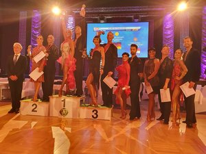 Marina und Alexander erreichen den 5. Platz bei ihrer WM Latein