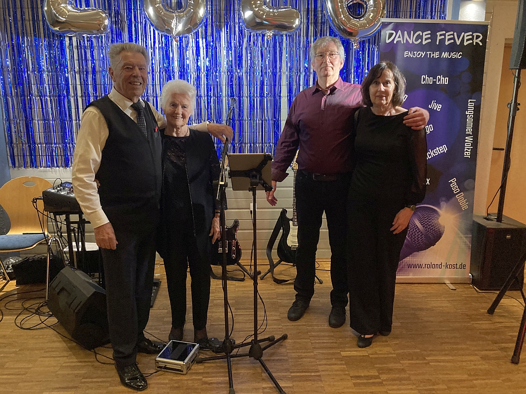 v.l.: Heinz & Margret, Volker und Eveline